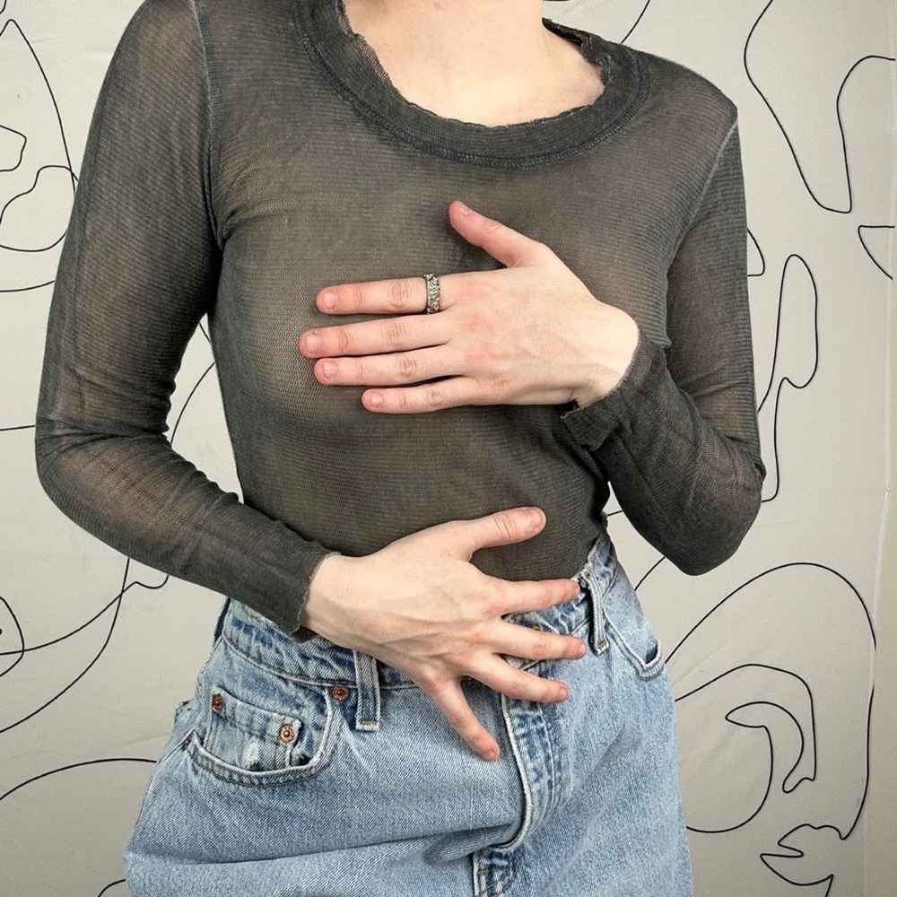 Cynthia Ashby Gray Long Sleeve Mesh Y2K Style Top